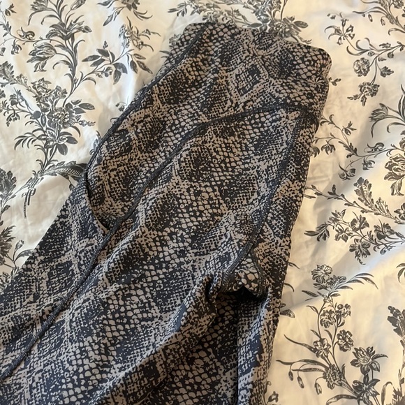 Athleta pants - Picture 4 of 5